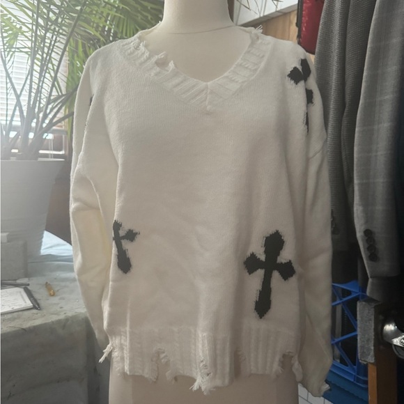 Unique Vintage White V-Neck Sweater with Black Crosses - Picture 2 of 8